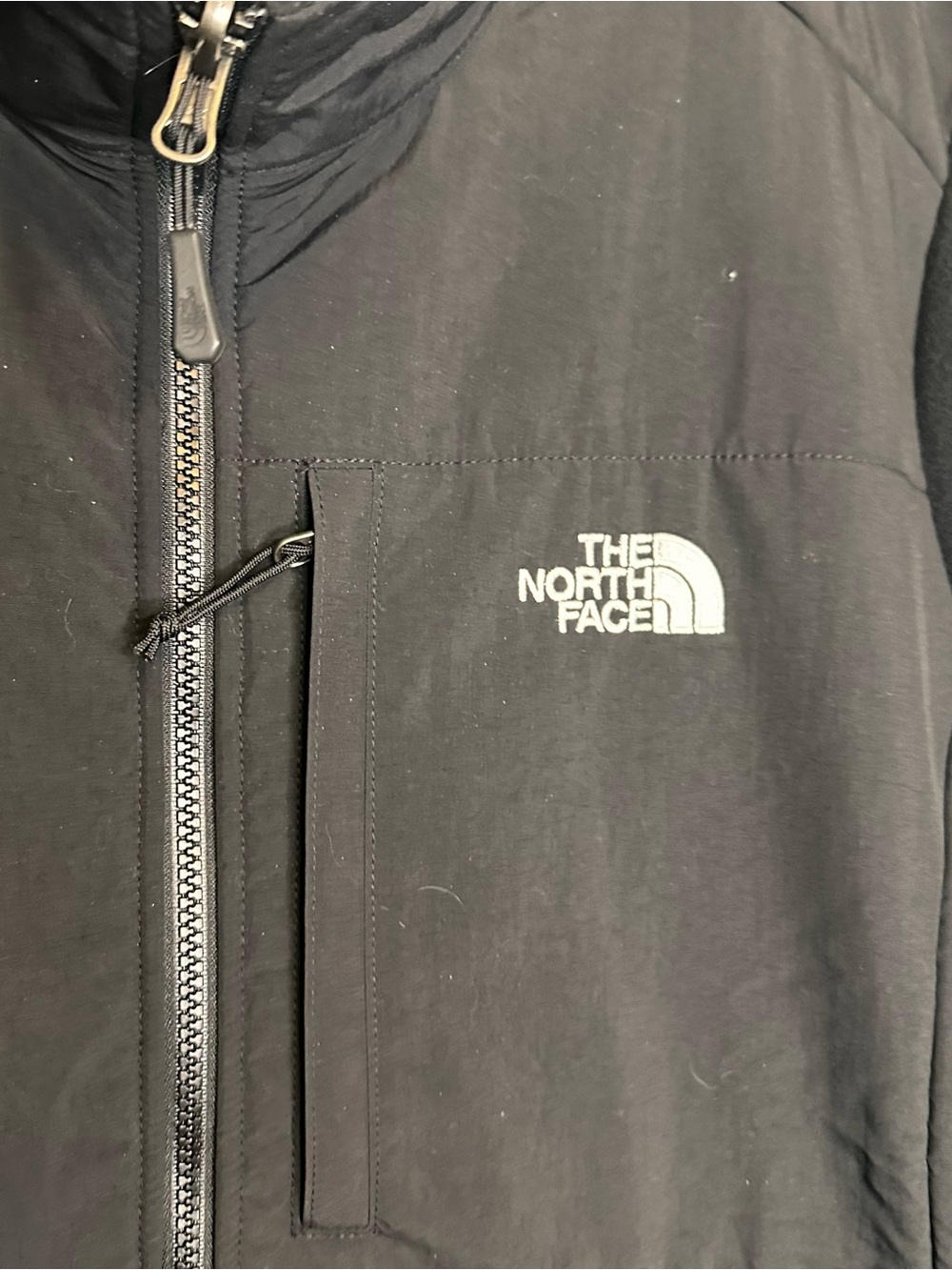 The North Face Women’s Black Two-Tone Fleece Jacket - Picture 2 of 8